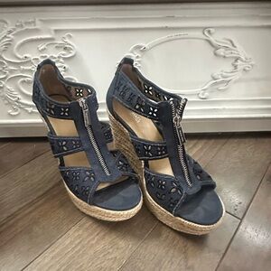 Michael Kors blue wedge sz.8
